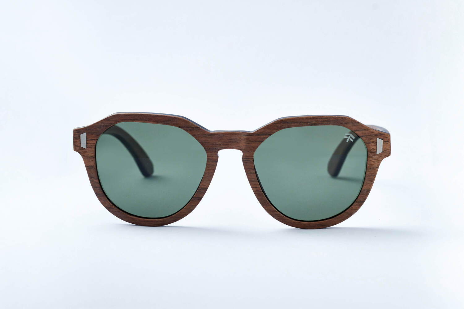 WHITSUNDAY in layered walnut wood