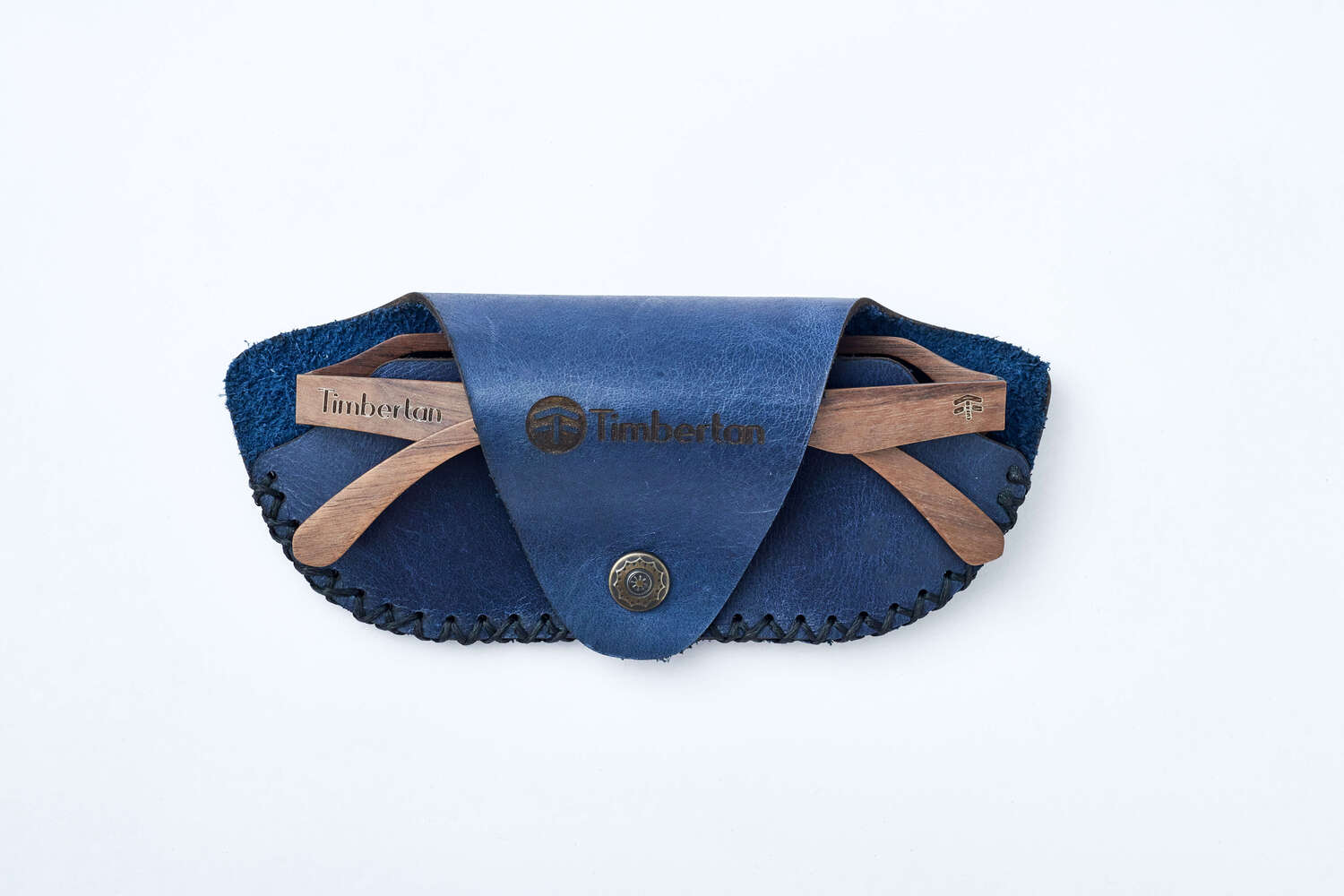 WHITSUNDAY in layered walnut wood