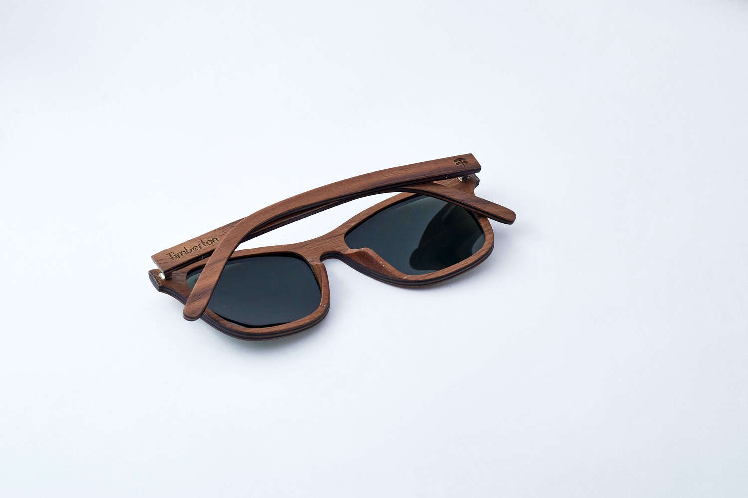 NEVERLAND in layered walnut wood