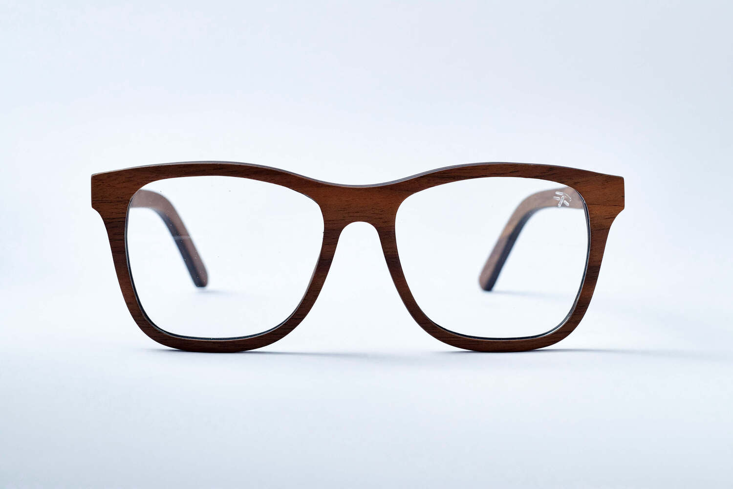 NEVERLAND prescription in layered walnut wood