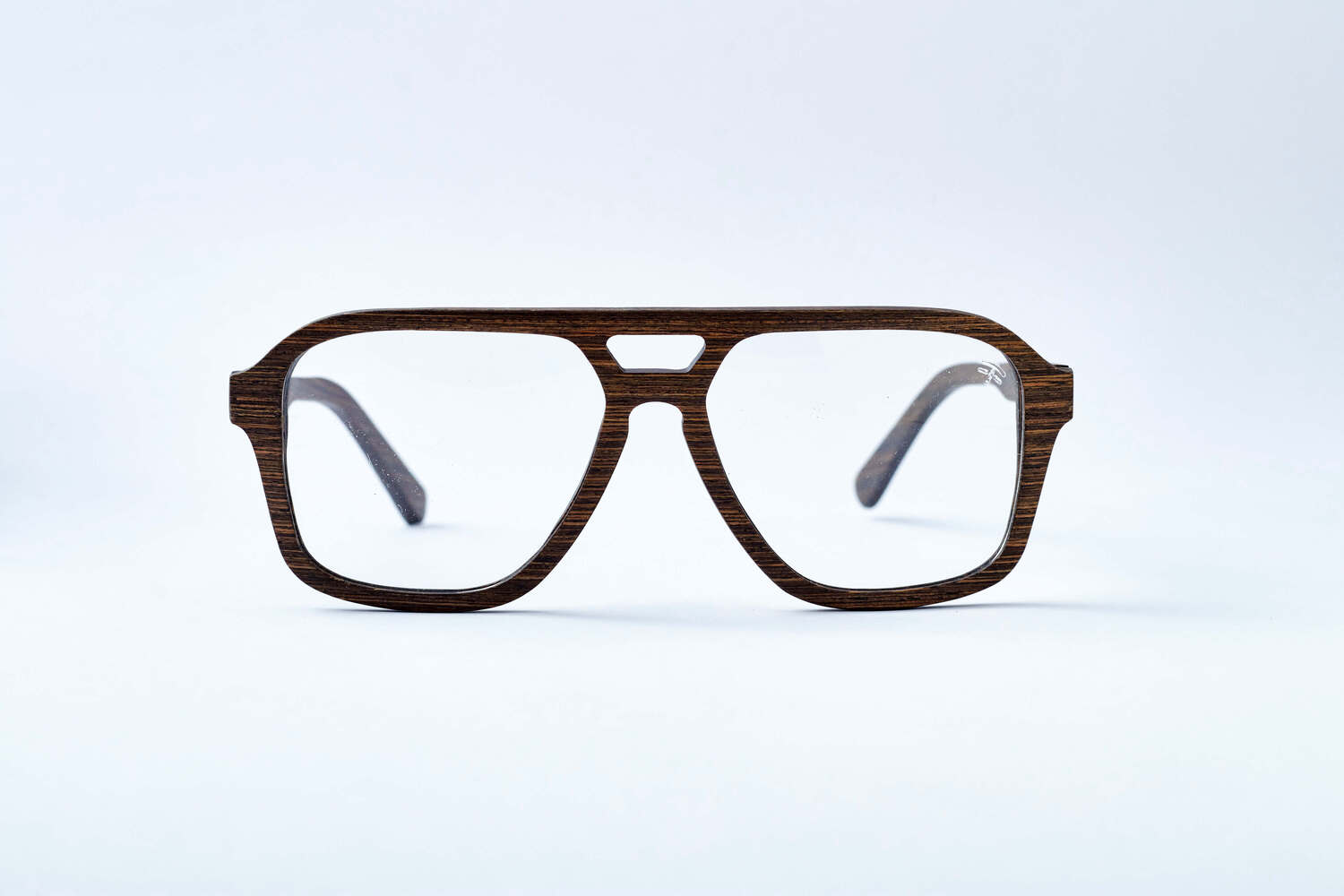 CLIFF prescription in layered walnut wood